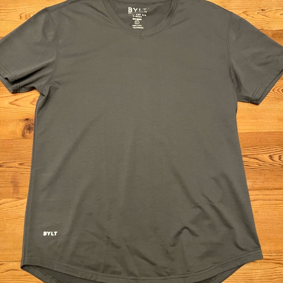5 Bylt Shirts - Excellent Condition - Picture 5 of 13